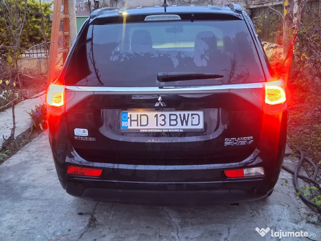 Mitsubishi Outlander Phev 2014