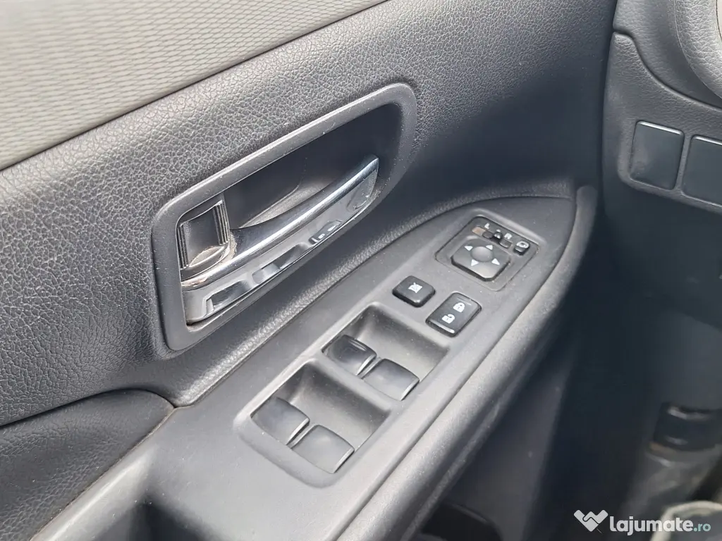 Mitsubishi Outlander Phev 2014