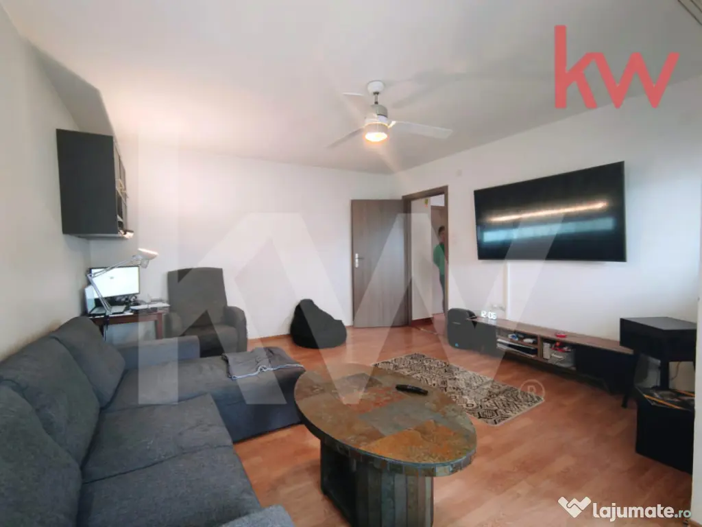 Apartament generos 3 camere, 1 Mai 