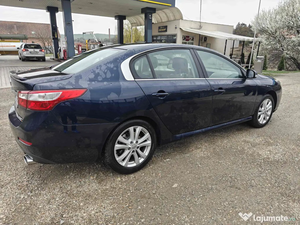 Renault Latitude 2011 – Elegant, Spațios, Întreținut, Full Confort