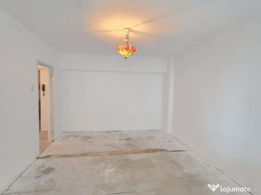 Apartament decomandat 2 camere, 60MP, etaj 1, Calea Doroban 