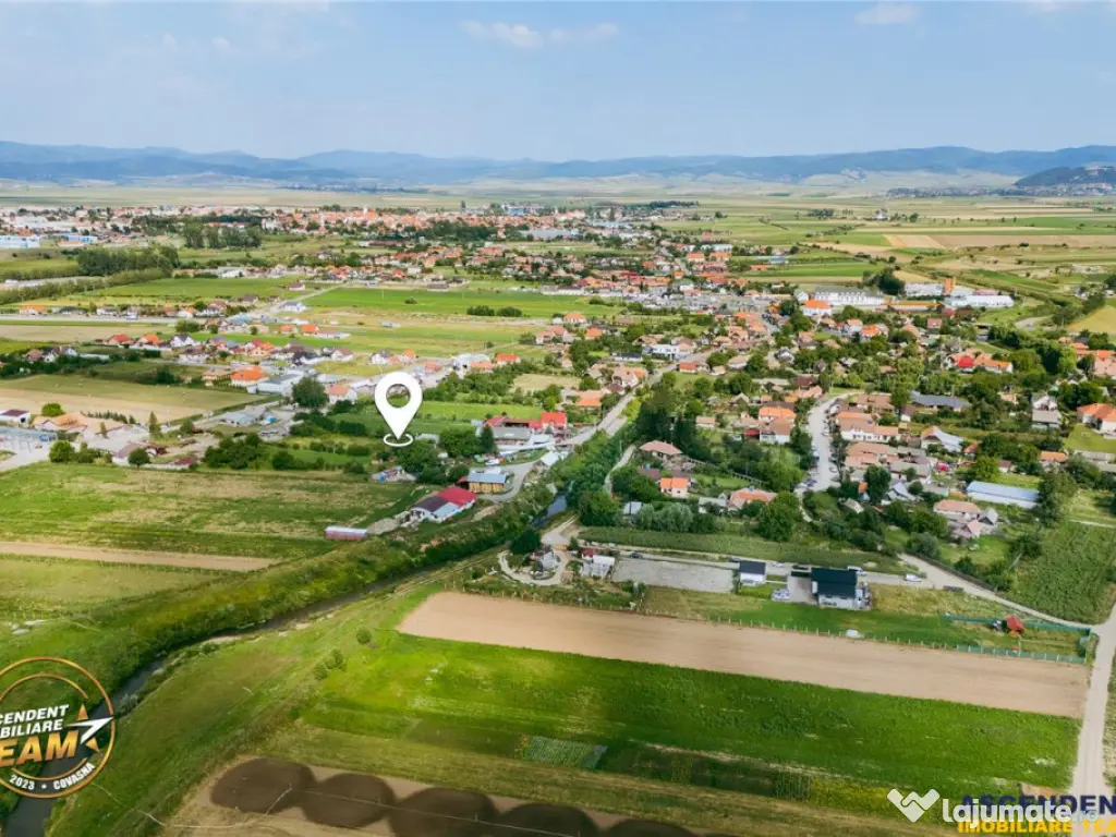 FILM! 2.200 mp, teren intravilan de in Targu-Secuiesc, Ruse 