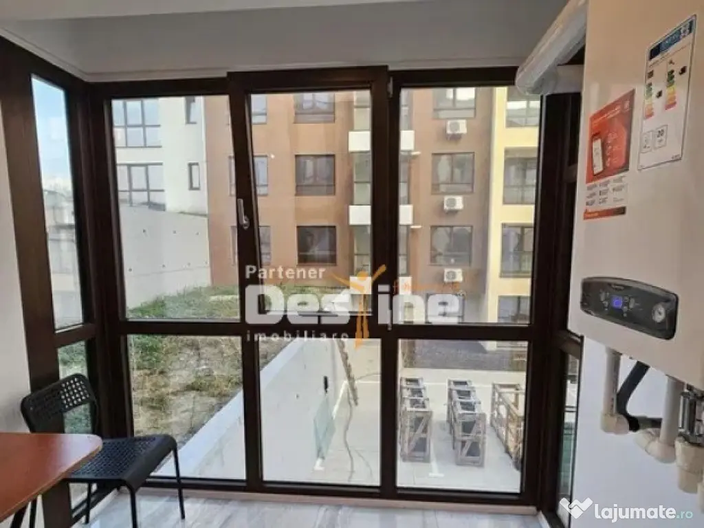 De inchiriat apartament 2 camere Cartier Moon Reflexes 