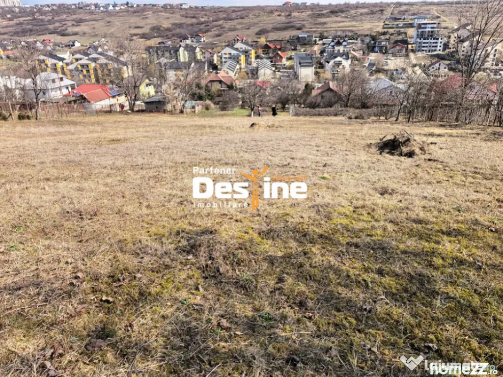Comision 0% Teren intravilan 3000 mp Str. Soarelui la asfalt 