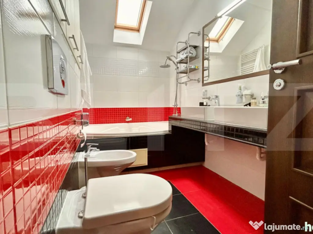 Apartament cu 3 camere în curte privată 