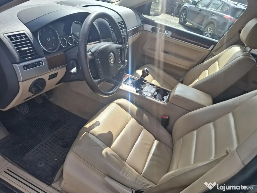Vând VW Touareg 