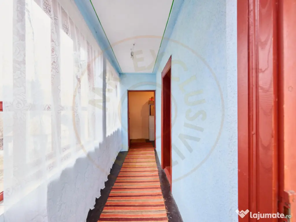 Casa la munte cu teren generos in Com. Nucsoara, loc. Slat 