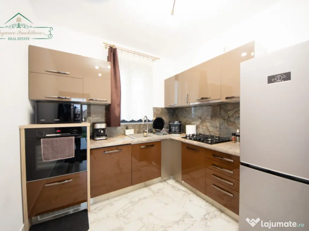 Vilă modernă cu 4 camere P+1, zona Via carmina, Arad 