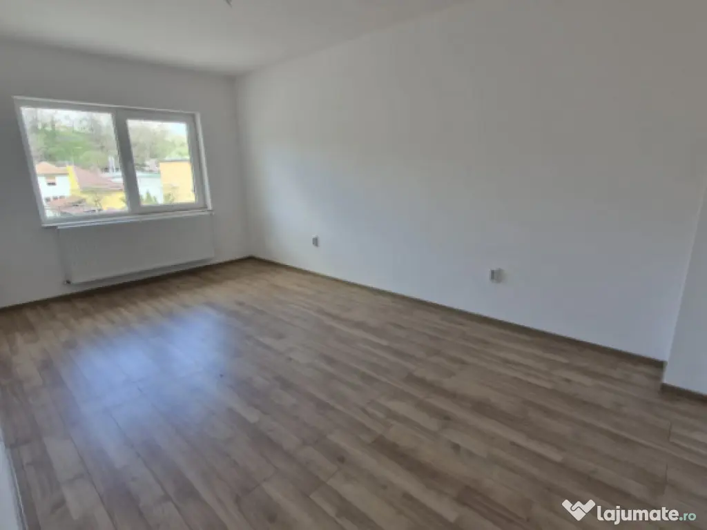 Casa / vila 4 camere in apropiere de Cetatea Alba Carolina 