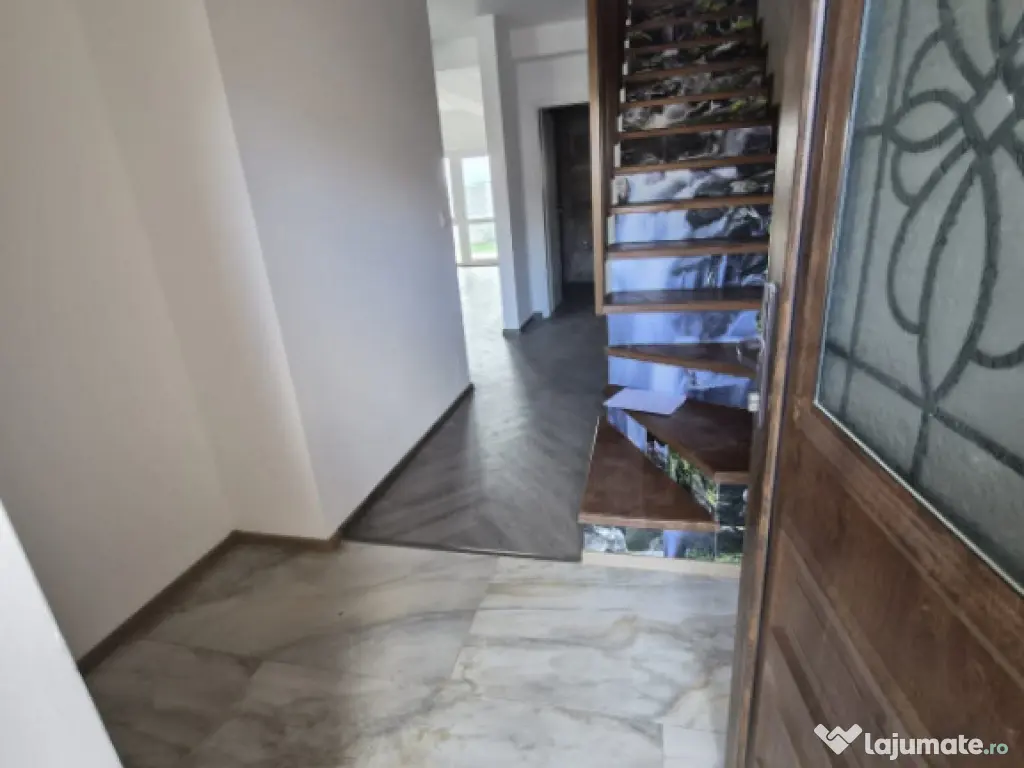 Casa / vila 4 camere in apropiere de Cetatea Alba Carolina 