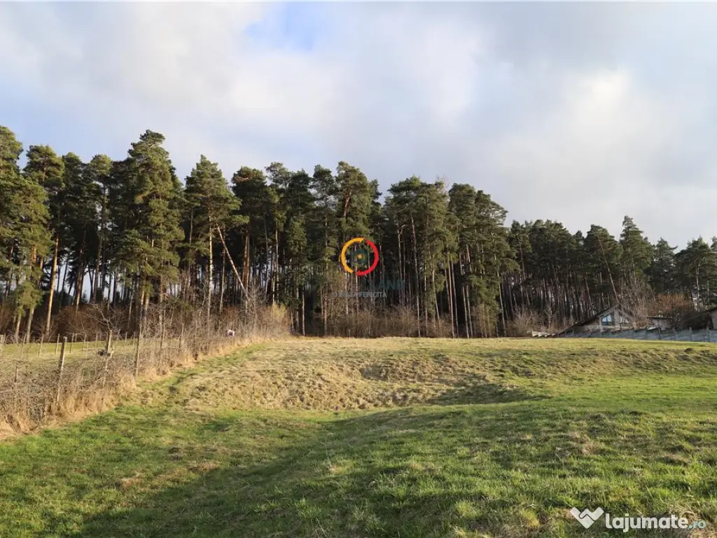 Teren insorit cu panorama deosebita 