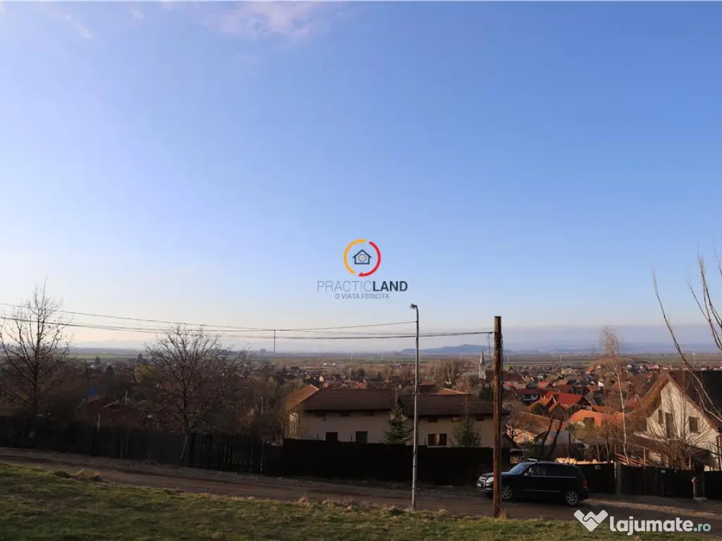 Teren insorit cu panorama deosebita 