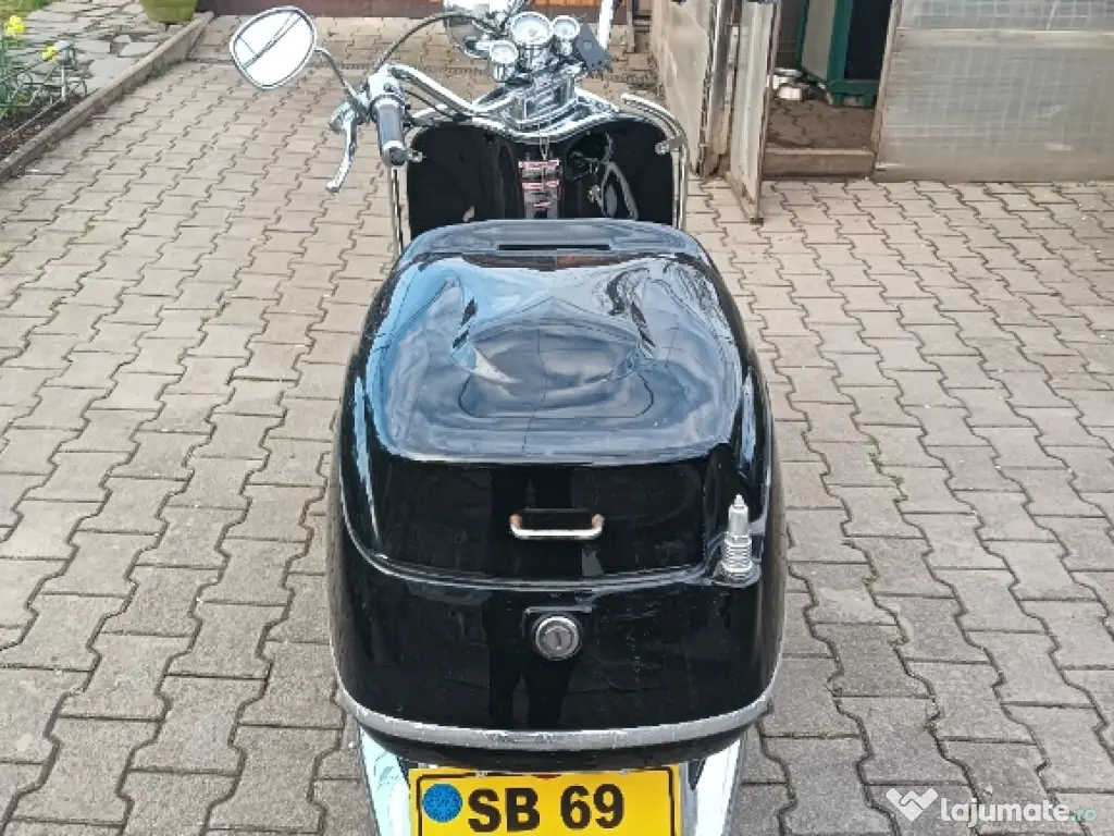 Scuter Znen vintage chopper 