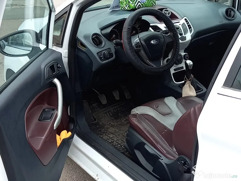 Ford Fiesta an 2011 