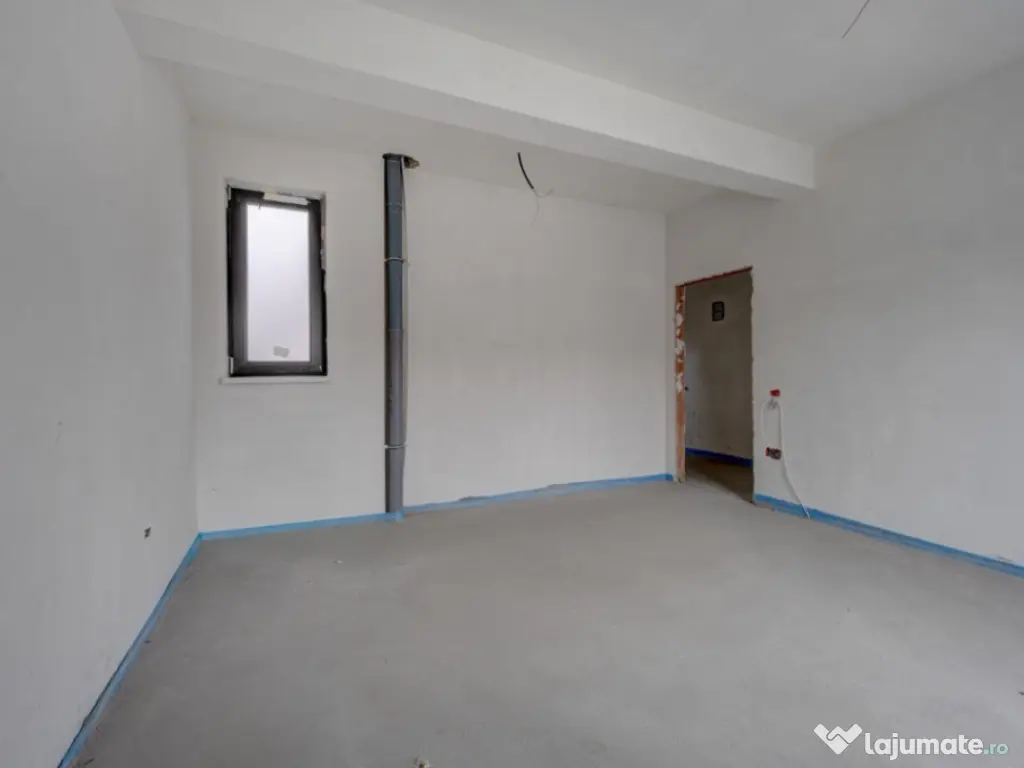 Se preda finisata - 4 bai - 3 dormitoare - curte - parcare - 