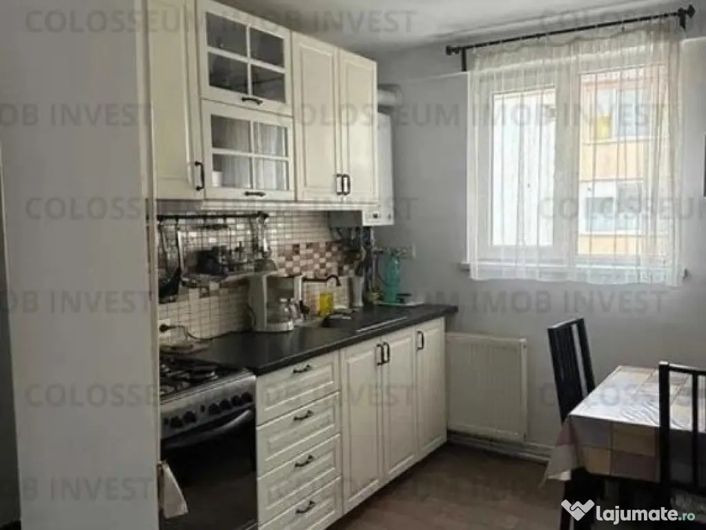 Apartament 3 camere, decomandat - zona Astra 