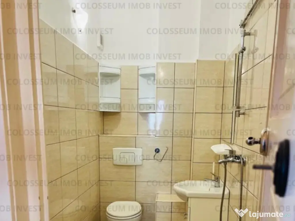 Apartament 2 camere, decomandat - zona Centrul Civic 