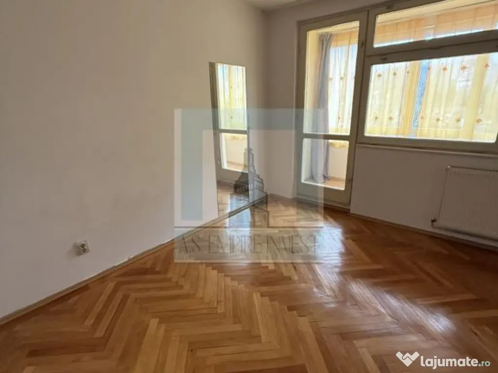 Apartament 2 camere ,50 mp - zona Centrul Civic 