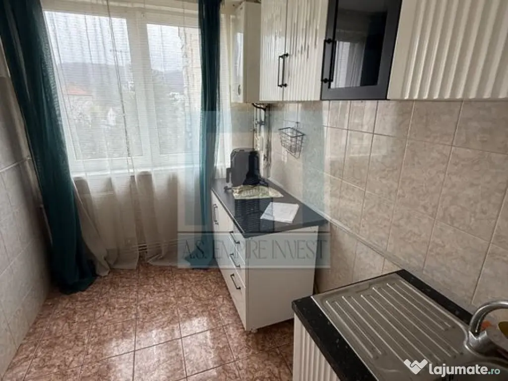 Apartament 2 camere ,50 mp - zona Centrul Civic 