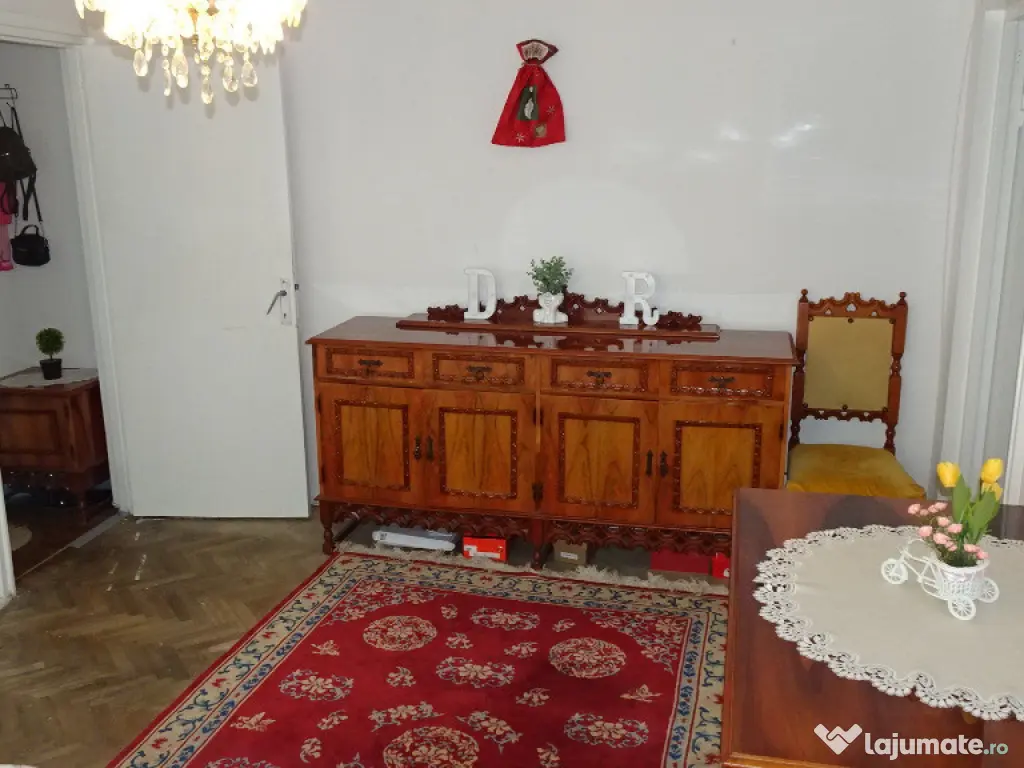 Vand apartament cu 2 camere in Deva, zona ultracentrala (Piata), 56 mp 