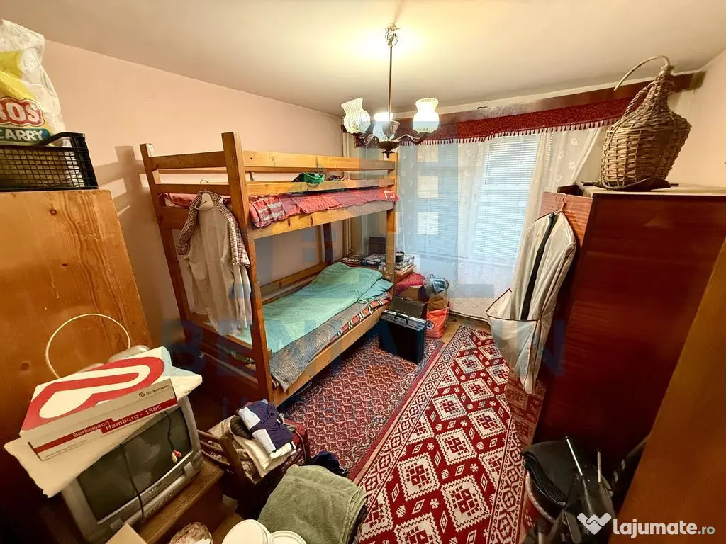 3 decomandate - parter - 65mp - centrala - gol - Scriitor... 