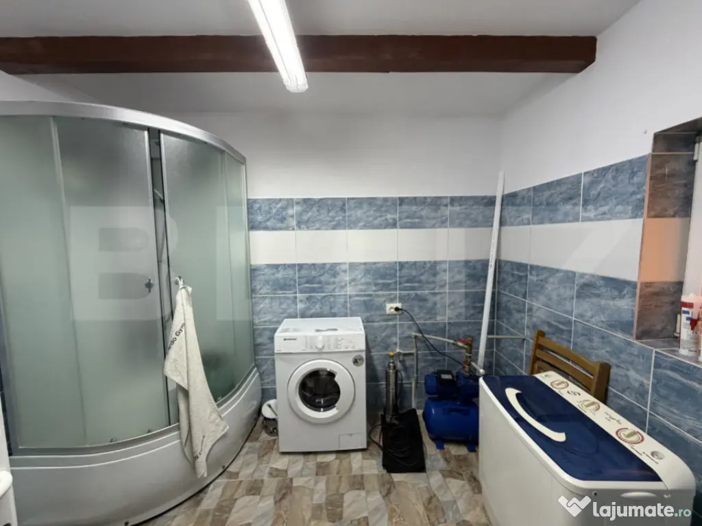 Casă cu 2 camere și o bucătărie de vară în suprafață 