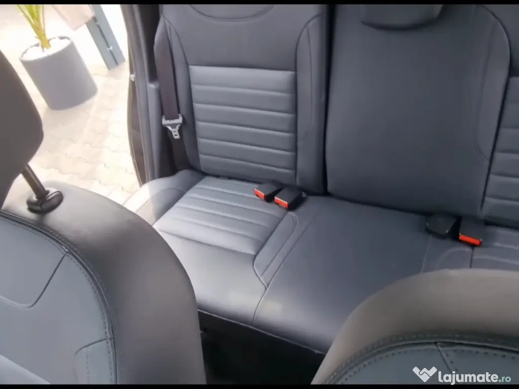 Duster 4x4 **(6800)Eur0 