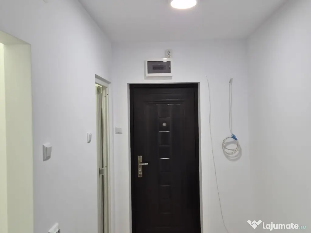 inchiriez garsoniera nou renovata pentru birou 