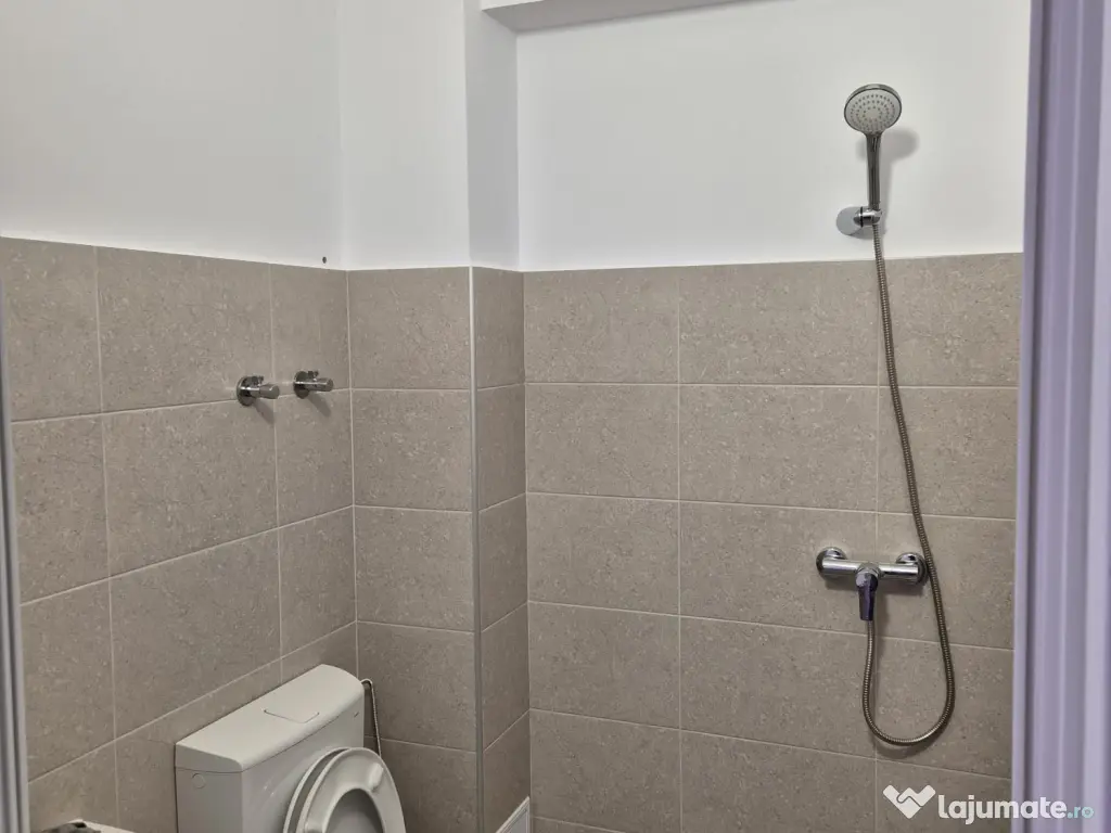 inchiriez garsoniera nou renovata pentru birou 