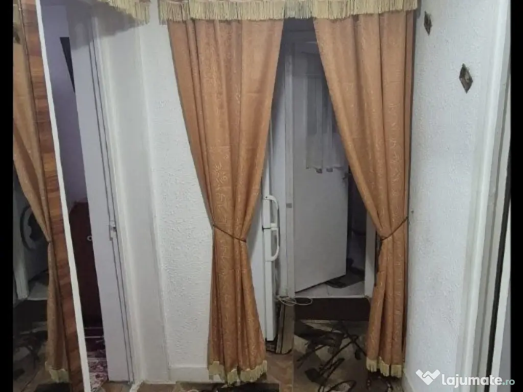 Apartament Cu 2 Camere Decomandate Etaj 1 - Zona Burdujeni 