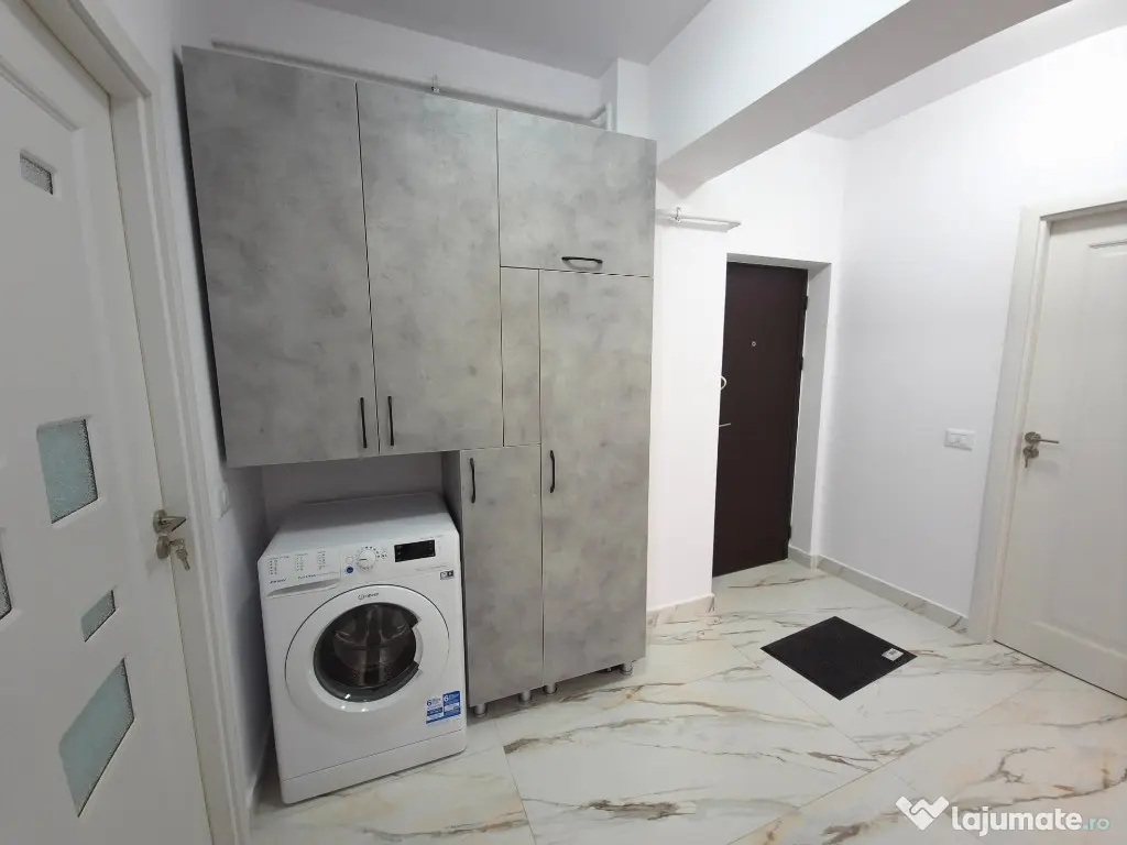 DE INCHIRIAT - 2 CAMERE, PARTER, LOC DE PARCARE INCLUS 