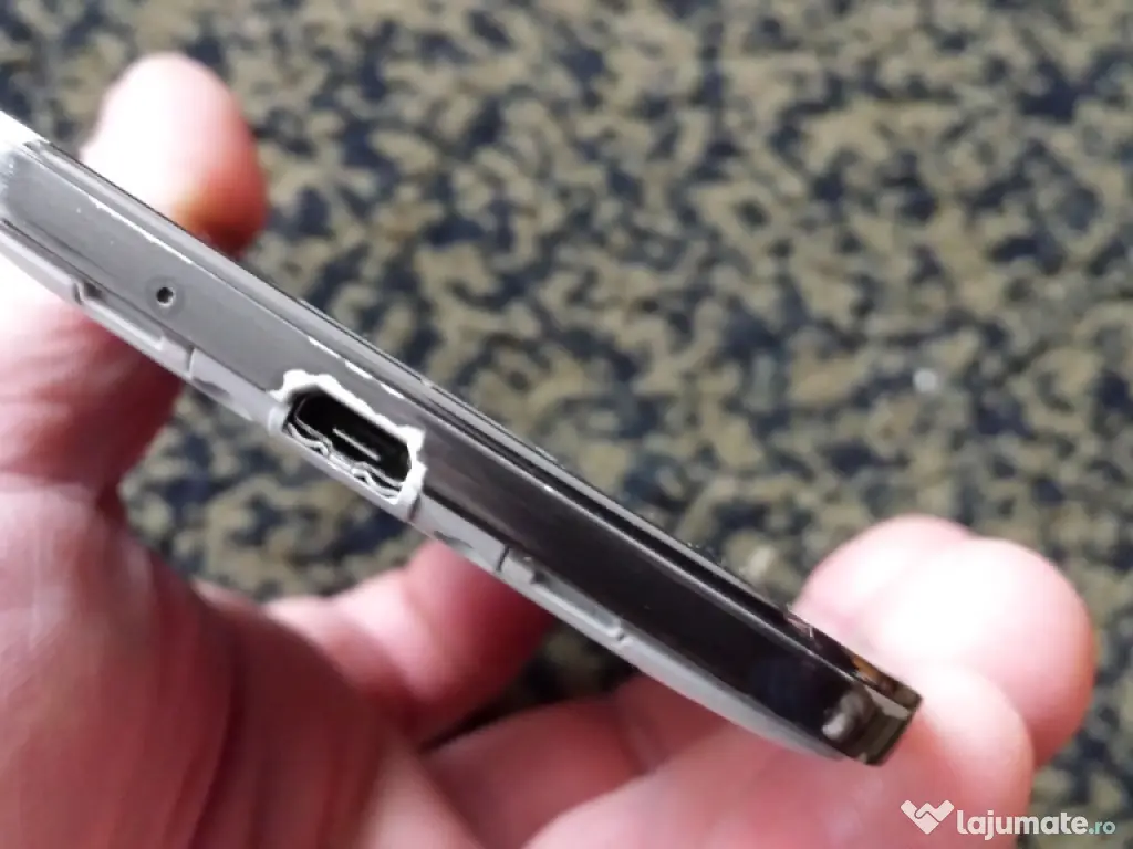 Samsung Galaxy S4 GT-I9505 original cu display spart.