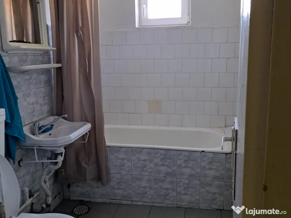 Inchiriez Spațiu comercial 