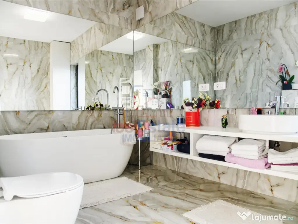 Casa intr-o zona linistita cu garaj si teren-1091 mp 