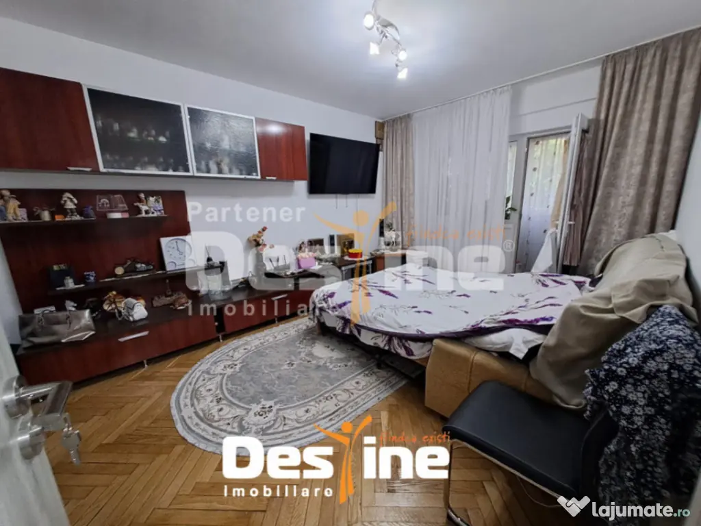 MIRCEA CEL BATRAN, Apartament 2 camere, decomandat, 109.900
