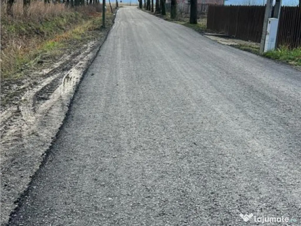 Stupini: Teren 3600mp, Front 16.5m la Asfalt, Utilitati 