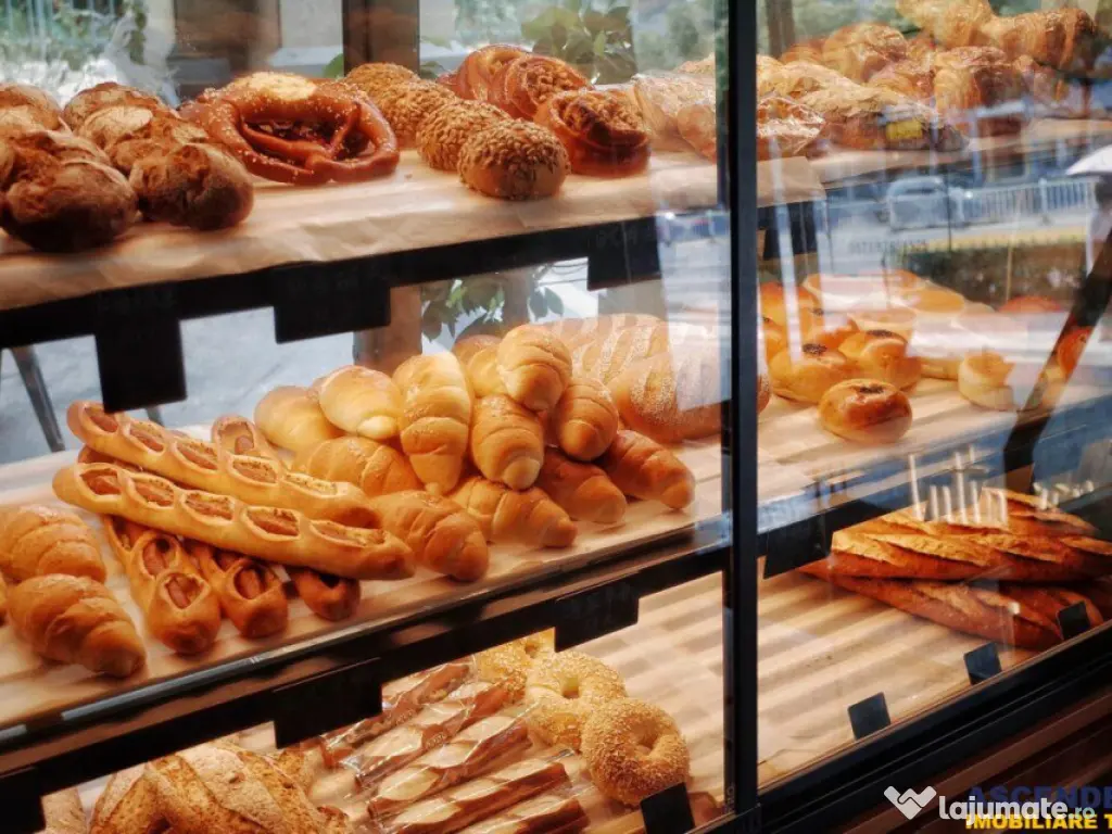 Spatiu comercial, stradal, vitrinat, Grivitei, Brasov. 