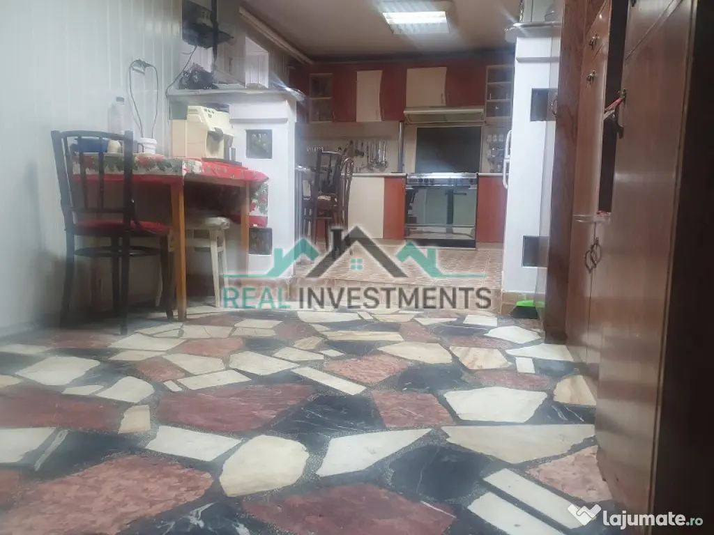 Apartament 4 camere la casa zona Centrala - ID : RH-29748