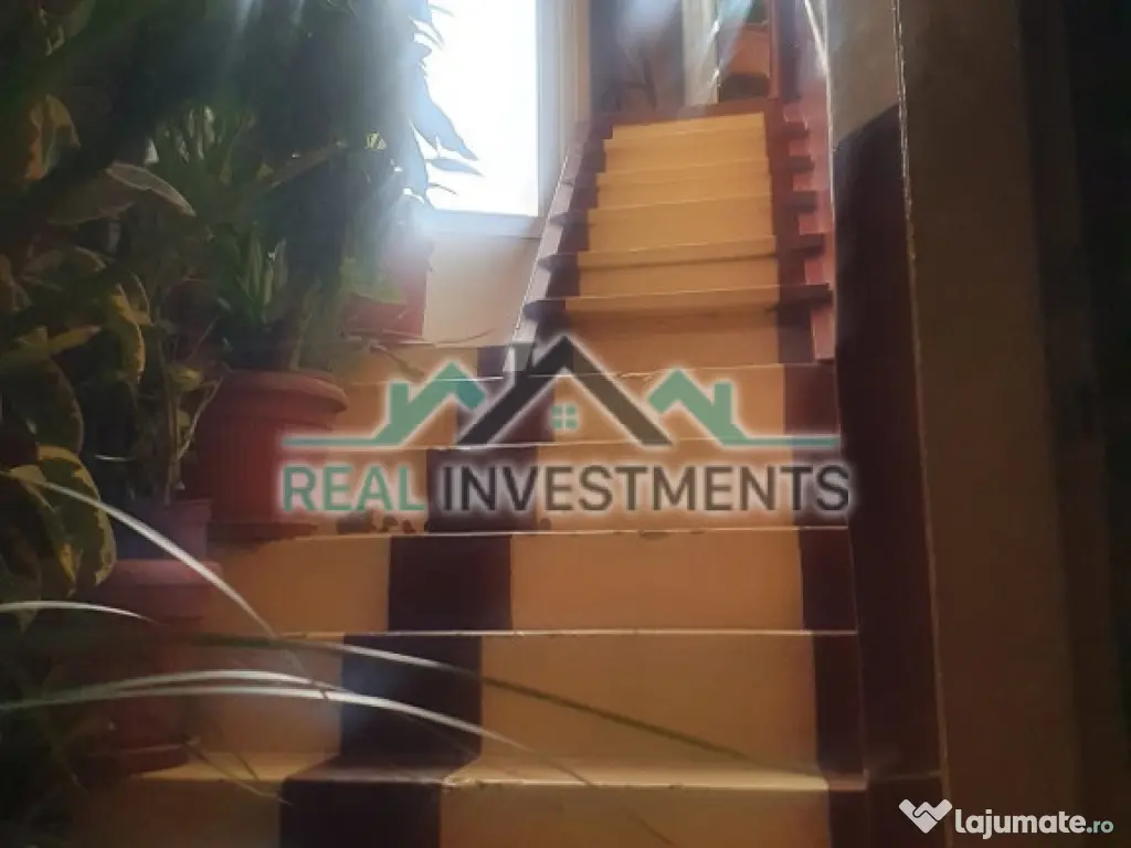 Apartament 4 camere la casa zona Centrala - ID : RH-29748 