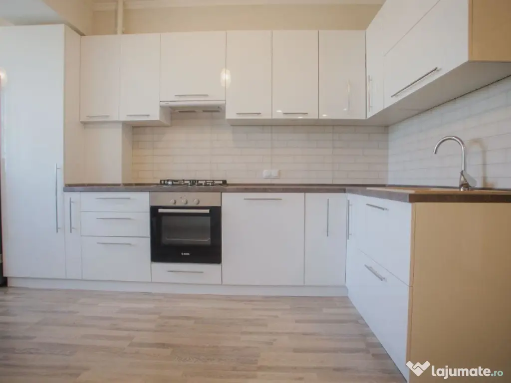 1 camera in zona Soarelui