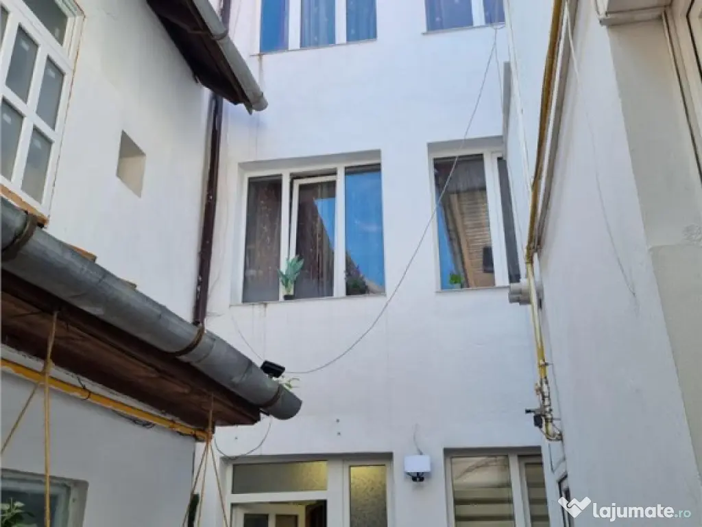 Hotel Boutique in centrul istoric al Brasovului , Comision 0