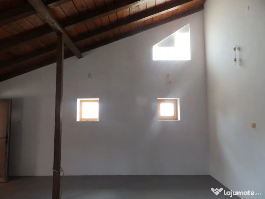 Casa parter plus Mansarda zona Ultracentrala, teren 550mp