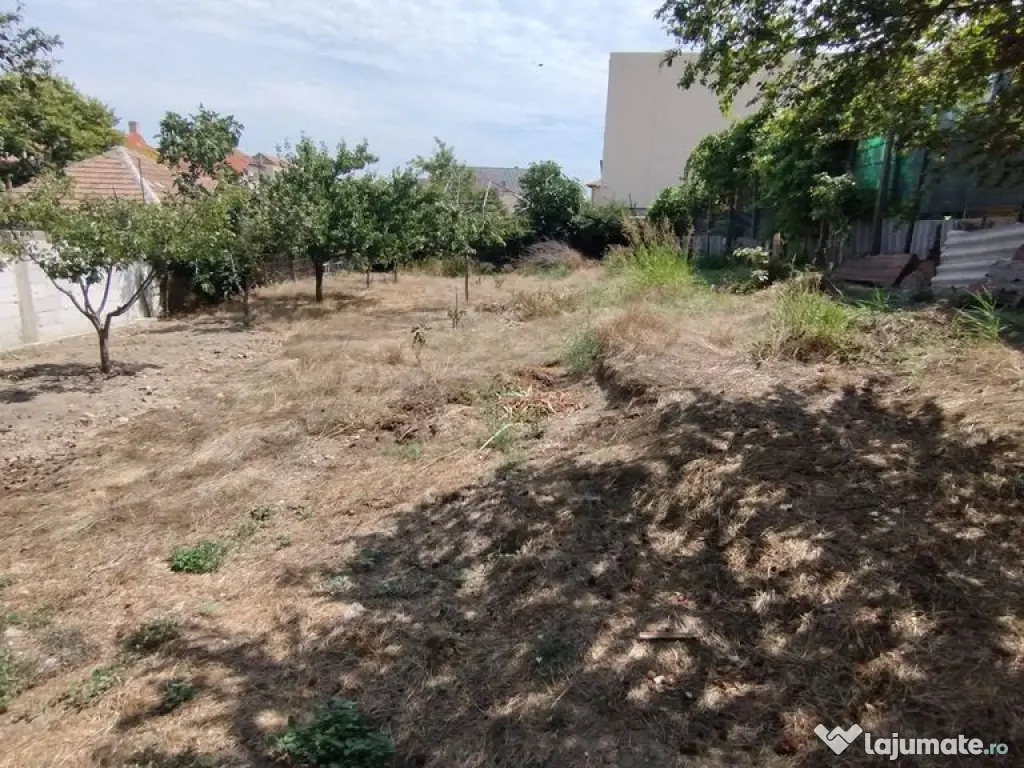 Teren pentru casă verde langa promenada din Ovidiu 