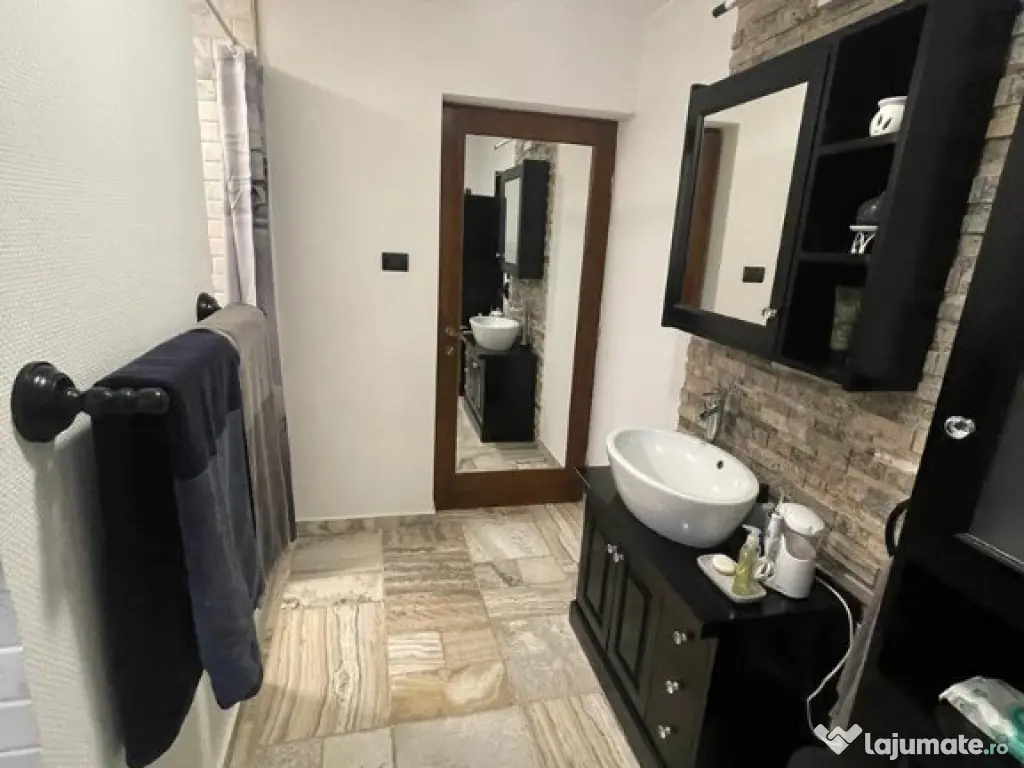 Vila 4 camere P+E zona Gradiste 