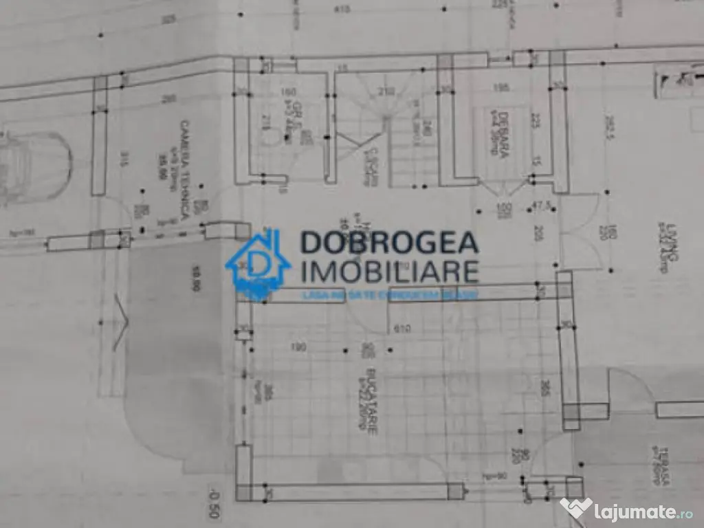 ZONA PECO-CASA P+1, LA ROSU