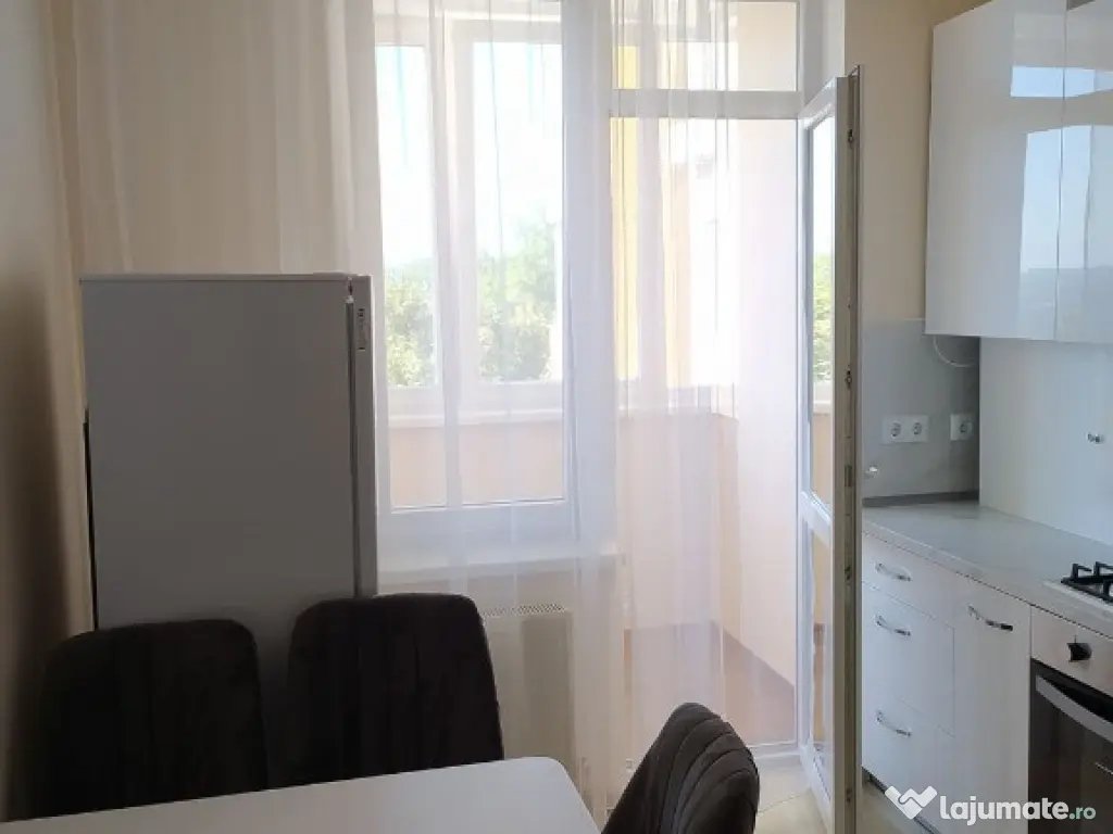 Apartament o camera zona Aeroport