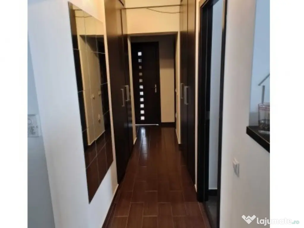 Piata Muncii, B-dul. Basarabia.Apartament 3 camere.