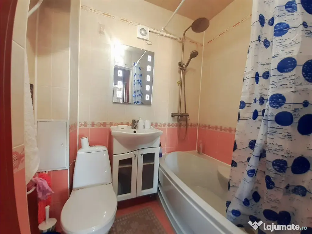 Inchiriez apartament cu 1 camera in zona Semicentrala