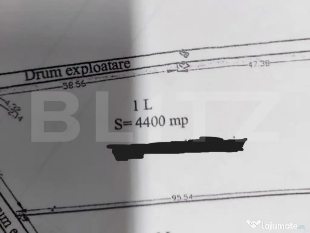 Teren de 44 ari în zona Subcetate