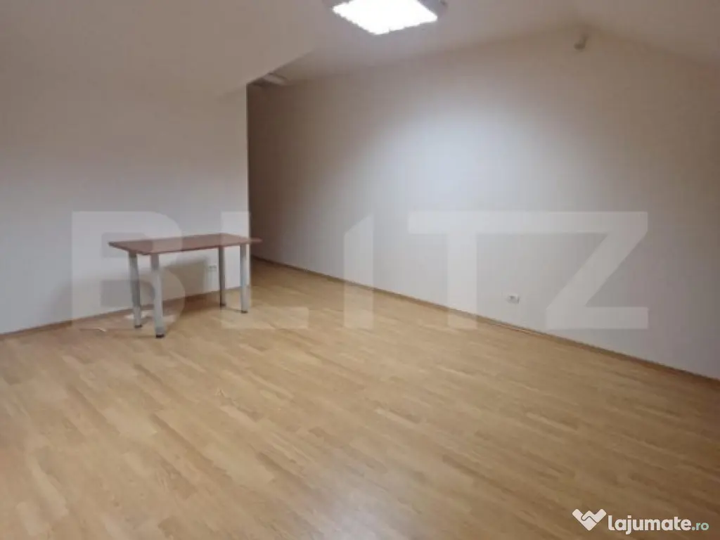 Spatiu de birouri , 90 mp, zona Fabric